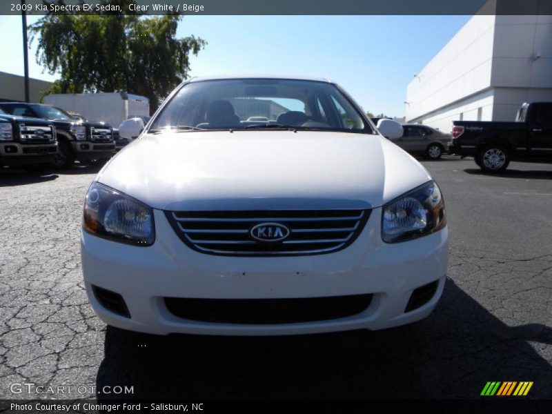 Clear White / Beige 2009 Kia Spectra EX Sedan