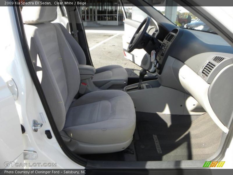 Clear White / Beige 2009 Kia Spectra EX Sedan