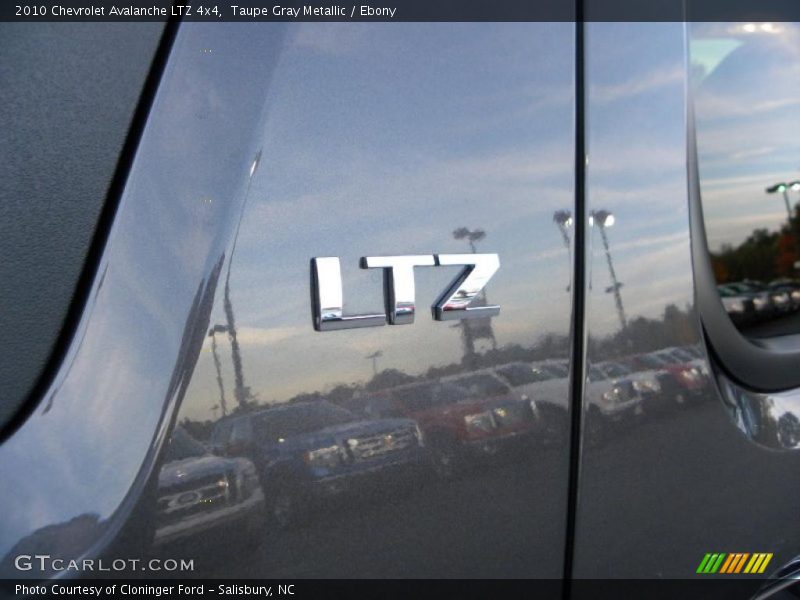  2010 Avalanche LTZ 4x4 Logo