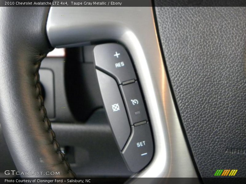Taupe Gray Metallic / Ebony 2010 Chevrolet Avalanche LTZ 4x4