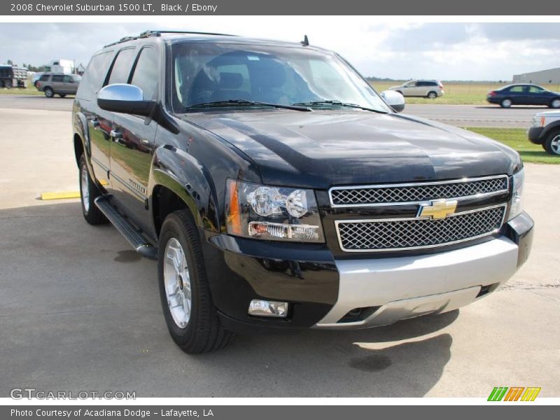 Front 3/4 View of 2008 Suburban 1500 LT