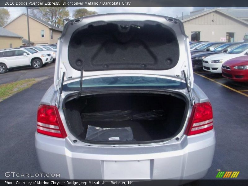 Bright Silver Metallic / Dark Slate Gray 2010 Dodge Avenger Express