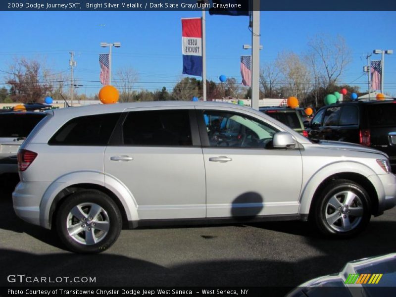 Bright Silver Metallic / Dark Slate Gray/Light Graystone 2009 Dodge Journey SXT