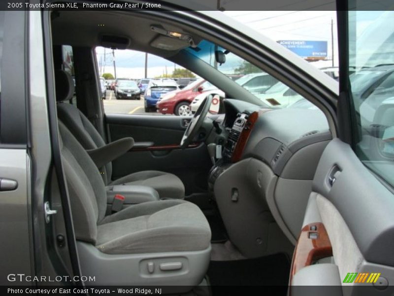 Phantom Gray Pearl / Stone 2005 Toyota Sienna XLE