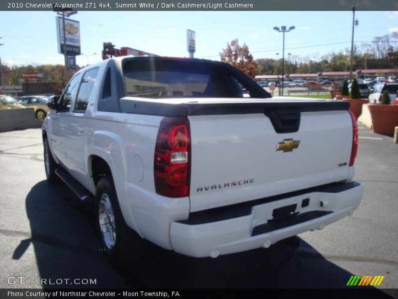Summit White / Dark Cashmere/Light Cashmere 2010 Chevrolet Avalanche Z71 4x4