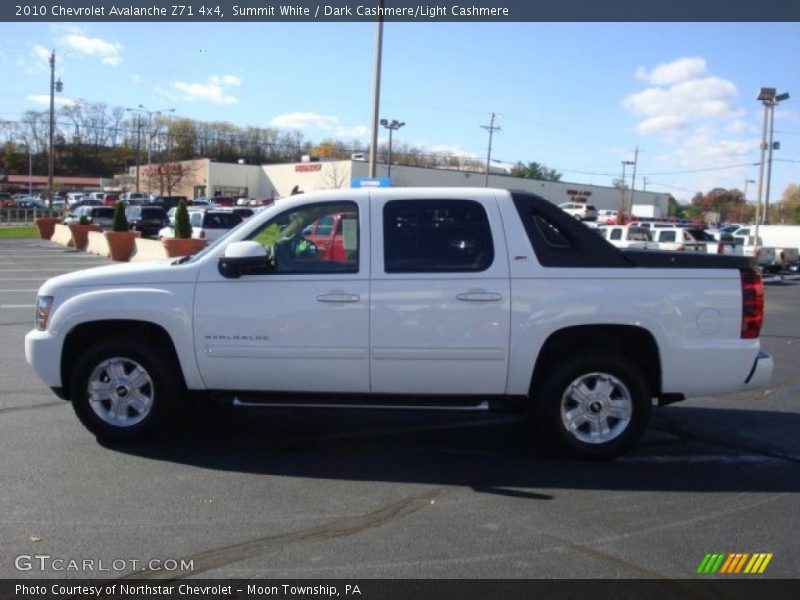 Summit White / Dark Cashmere/Light Cashmere 2010 Chevrolet Avalanche Z71 4x4