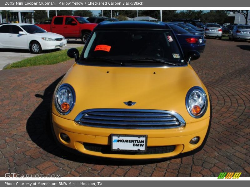 Mellow Yellow / Checkered Carbon Black/Black 2009 Mini Cooper Clubman