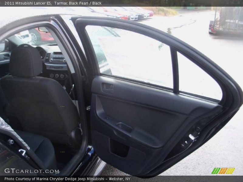 Tarmac Black Pearl / Black 2011 Mitsubishi Lancer ES