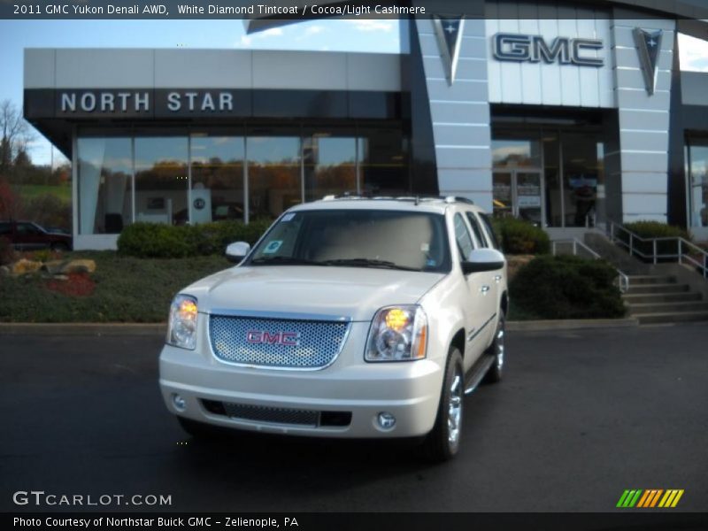 White Diamond Tintcoat / Cocoa/Light Cashmere 2011 GMC Yukon Denali AWD