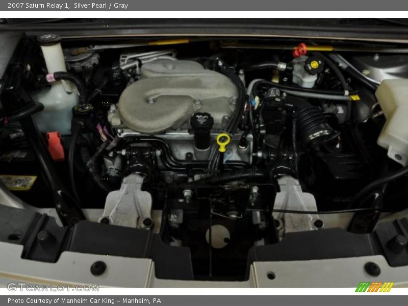Silver Pearl / Gray 2007 Saturn Relay 1