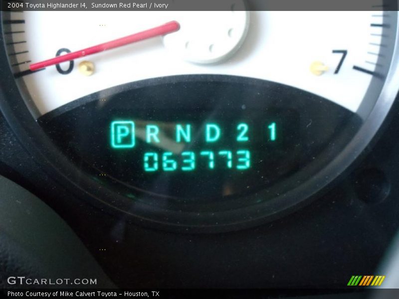 Sundown Red Pearl / Ivory 2004 Toyota Highlander I4