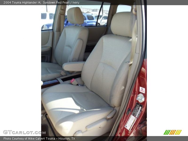 Sundown Red Pearl / Ivory 2004 Toyota Highlander I4
