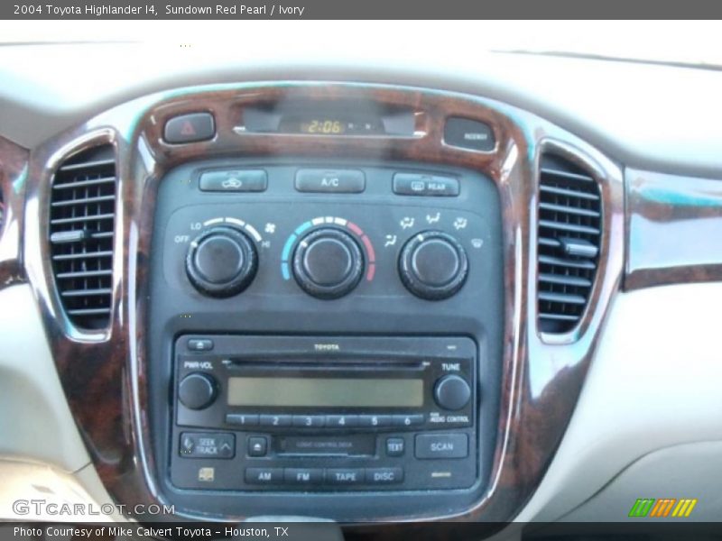 Sundown Red Pearl / Ivory 2004 Toyota Highlander I4