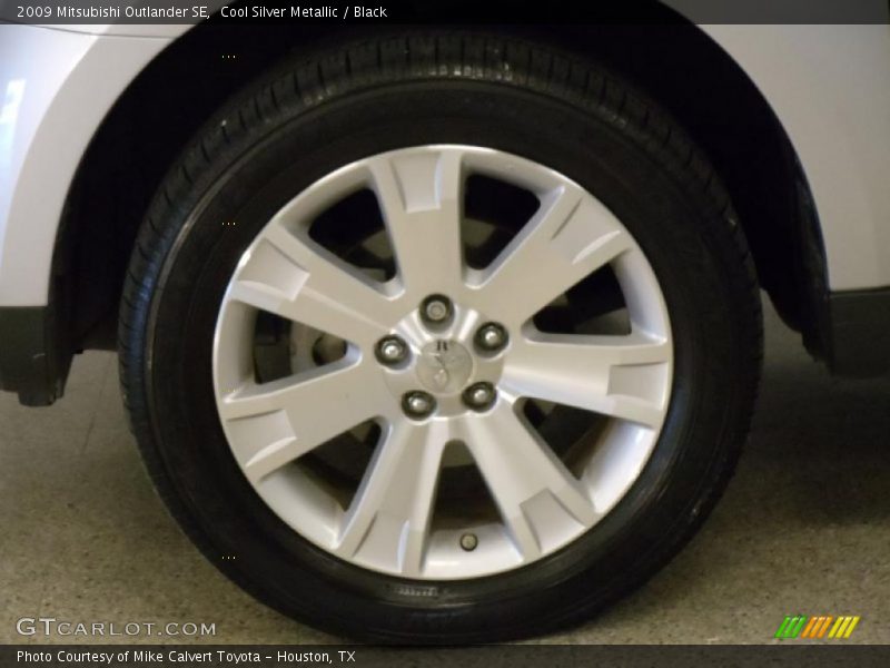 Cool Silver Metallic / Black 2009 Mitsubishi Outlander SE