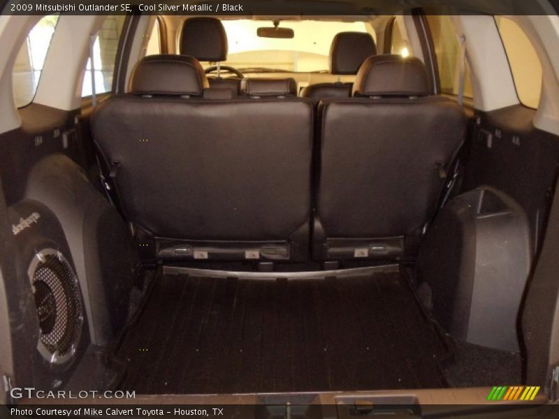 Cool Silver Metallic / Black 2009 Mitsubishi Outlander SE