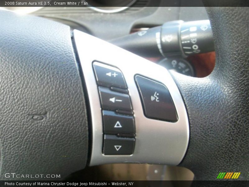 Cream White / Tan 2008 Saturn Aura XE 3.5