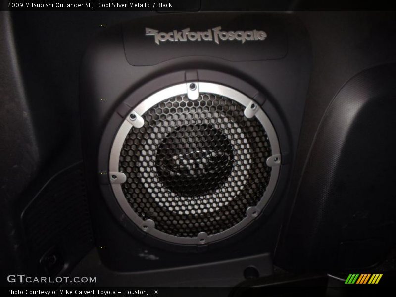 Cool Silver Metallic / Black 2009 Mitsubishi Outlander SE