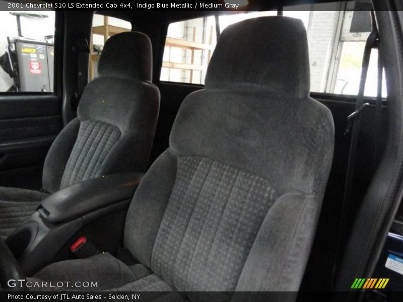  2001 S10 LS Extended Cab 4x4 Medium Gray Interior