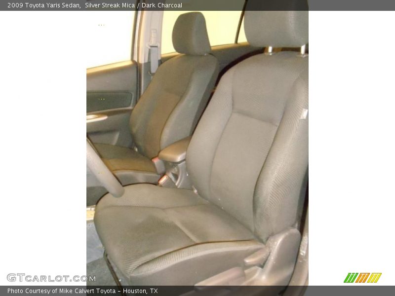 Silver Streak Mica / Dark Charcoal 2009 Toyota Yaris Sedan