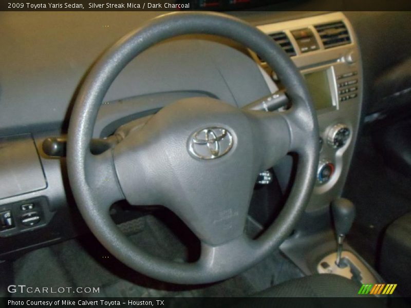 Silver Streak Mica / Dark Charcoal 2009 Toyota Yaris Sedan