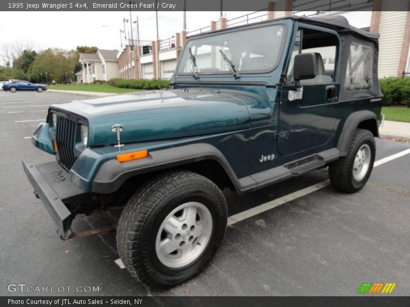 Emerald Green Pearl / Gray 1995 Jeep Wrangler S 4x4