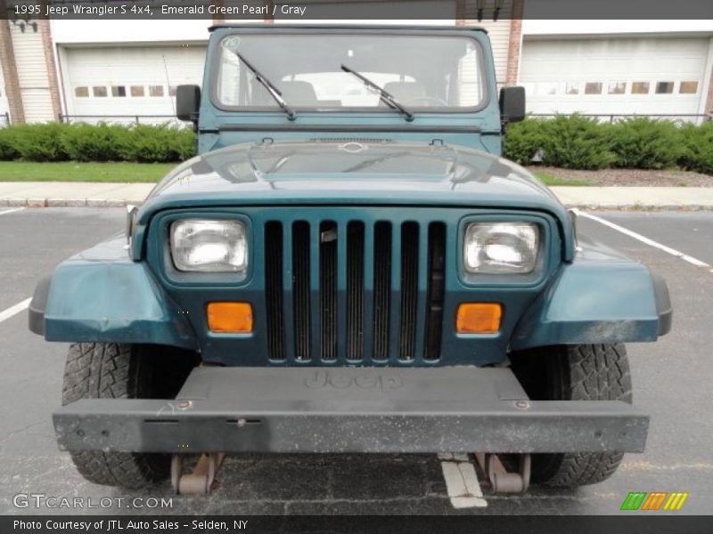 Emerald Green Pearl / Gray 1995 Jeep Wrangler S 4x4