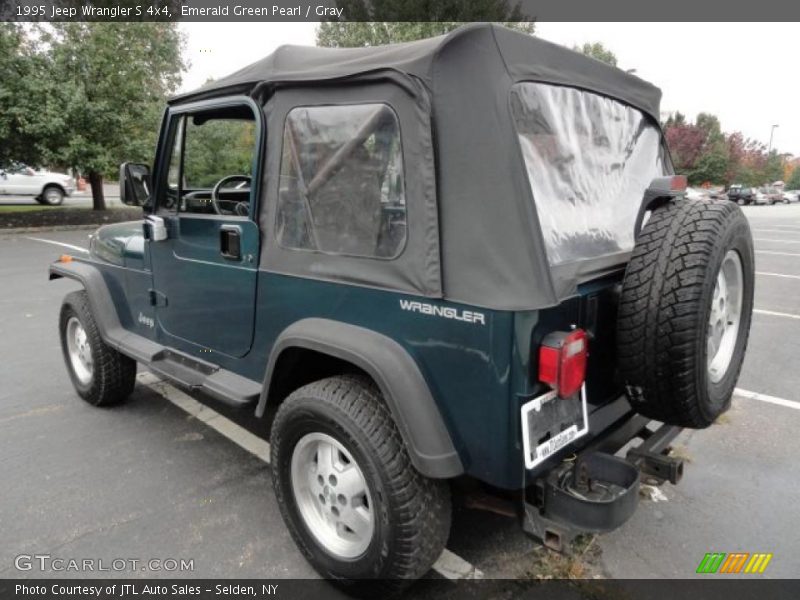 Emerald Green Pearl / Gray 1995 Jeep Wrangler S 4x4