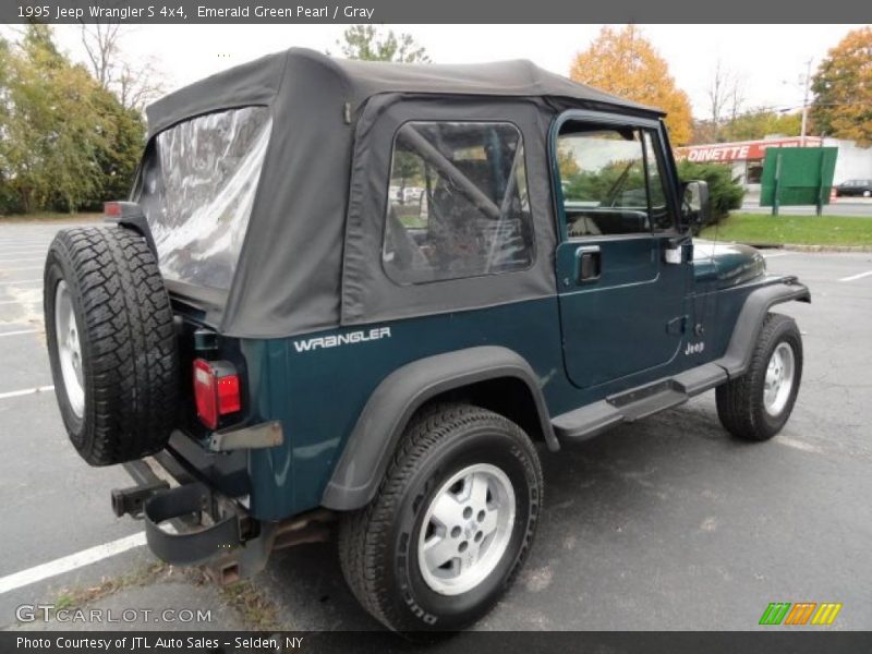 Emerald Green Pearl / Gray 1995 Jeep Wrangler S 4x4