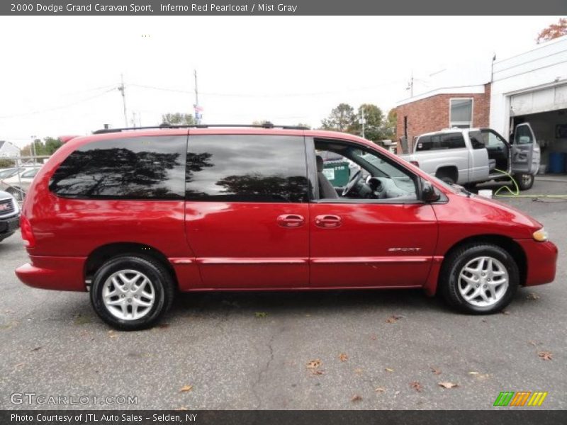 Inferno Red Pearlcoat / Mist Gray 2000 Dodge Grand Caravan Sport