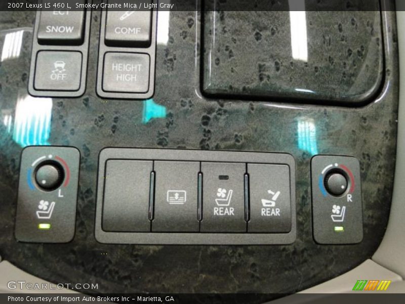 Controls of 2007 LS 460 L