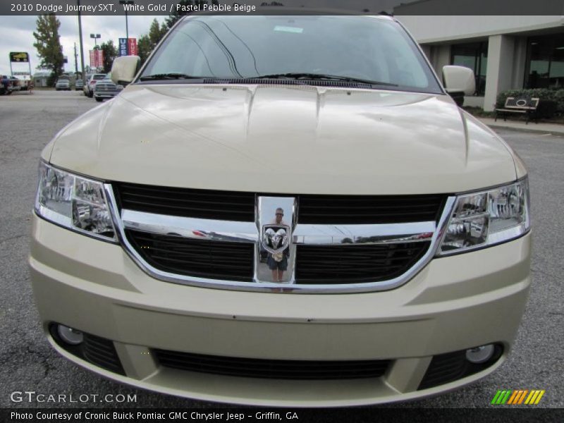 White Gold / Pastel Pebble Beige 2010 Dodge Journey SXT