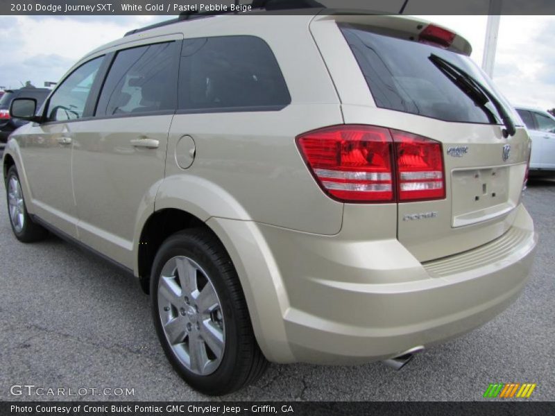 White Gold / Pastel Pebble Beige 2010 Dodge Journey SXT