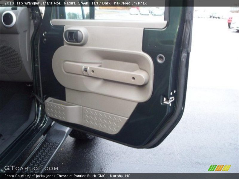 Door Panel of 2010 Wrangler Sahara 4x4