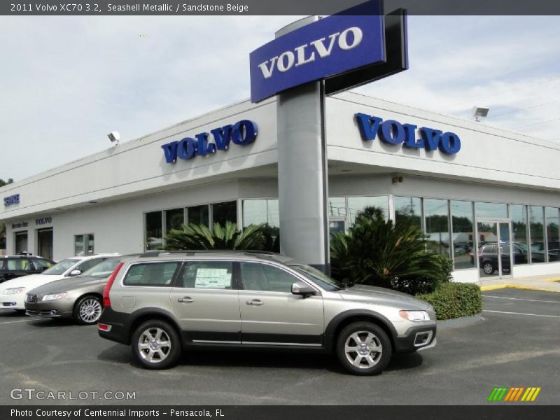 Seashell Metallic / Sandstone Beige 2011 Volvo XC70 3.2