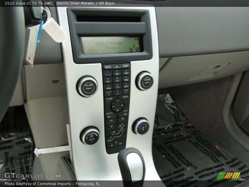 Controls of 2010 XC70 T6 AWD
