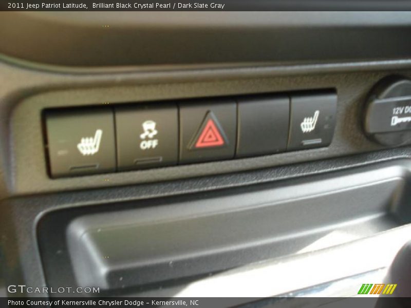 Brilliant Black Crystal Pearl / Dark Slate Gray 2011 Jeep Patriot Latitude