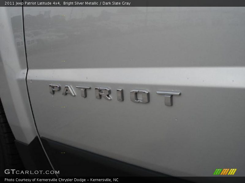  2011 Patriot Latitude 4x4 Logo