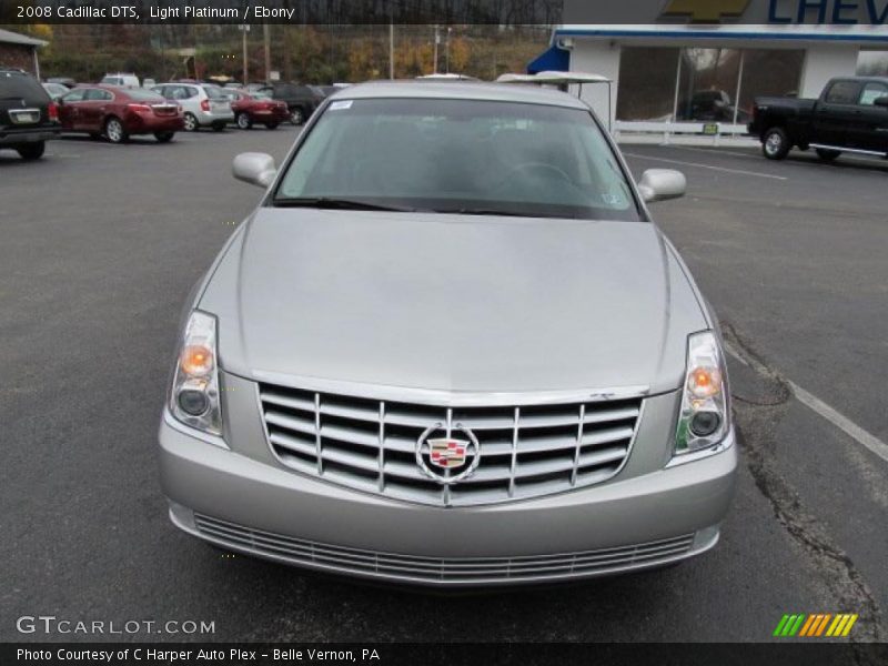 Light Platinum / Ebony 2008 Cadillac DTS