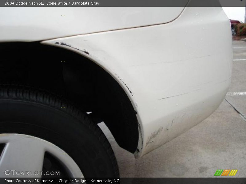 Stone White / Dark Slate Gray 2004 Dodge Neon SE