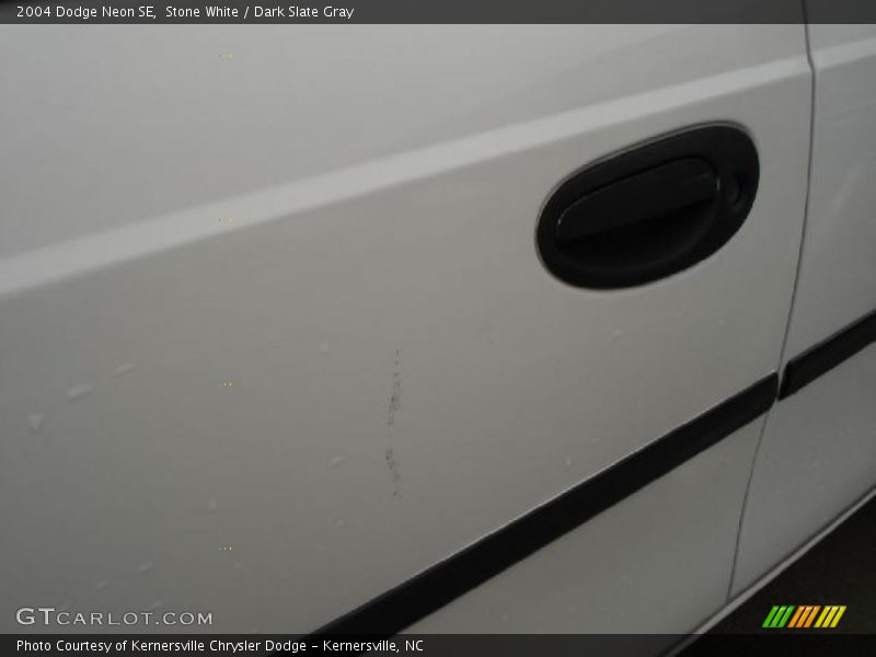 Stone White / Dark Slate Gray 2004 Dodge Neon SE