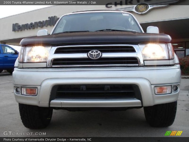 Millennium Silver Metallic / Oak 2000 Toyota 4Runner Limited 4x4