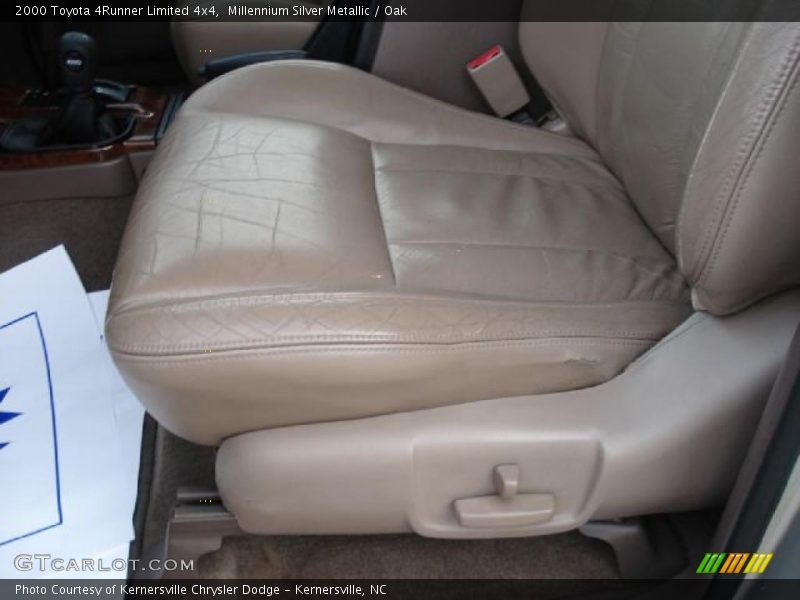 Millennium Silver Metallic / Oak 2000 Toyota 4Runner Limited 4x4