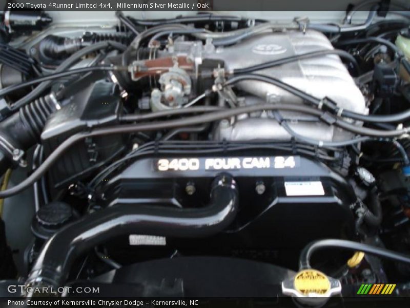 Millennium Silver Metallic / Oak 2000 Toyota 4Runner Limited 4x4