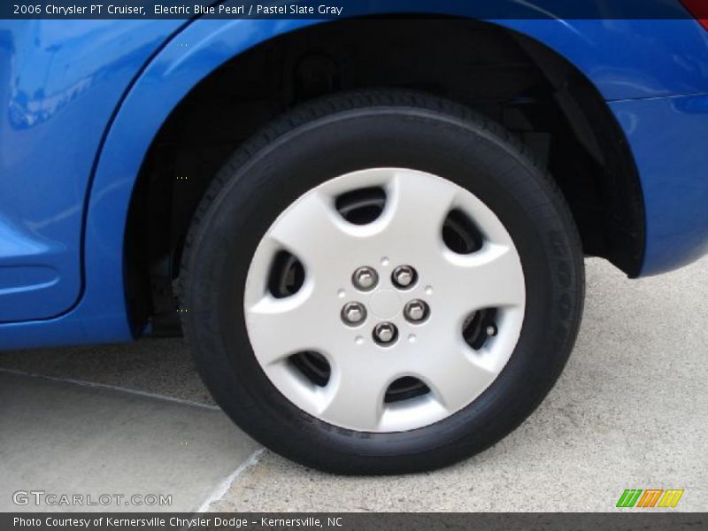 2006 PT Cruiser  Wheel