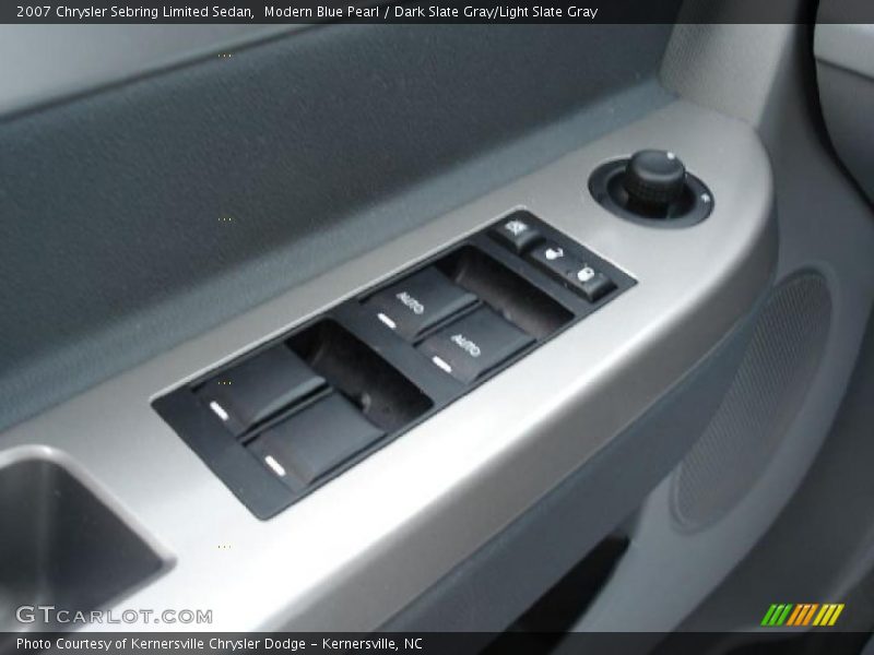 Controls of 2007 Sebring Limited Sedan