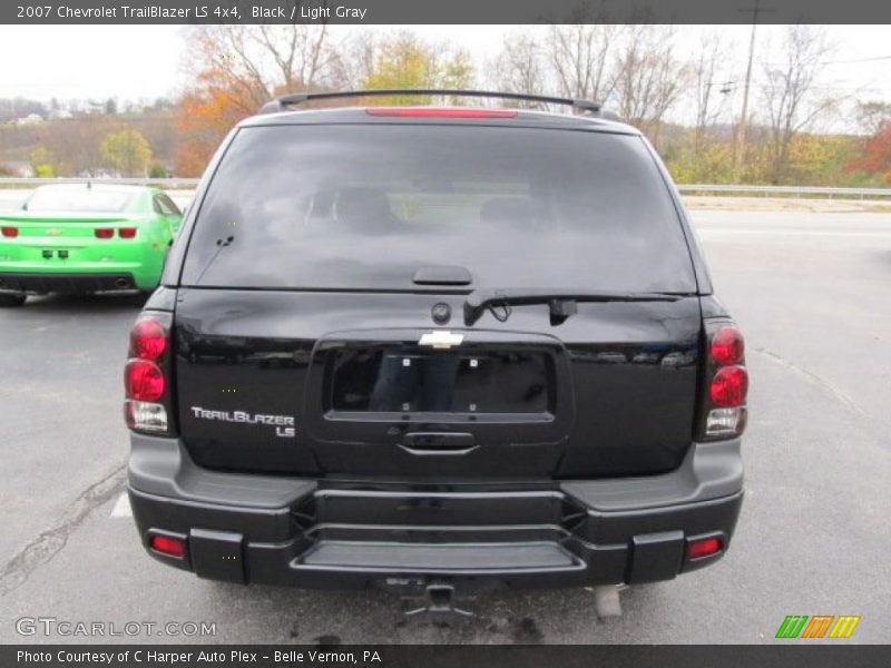 Black / Light Gray 2007 Chevrolet TrailBlazer LS 4x4