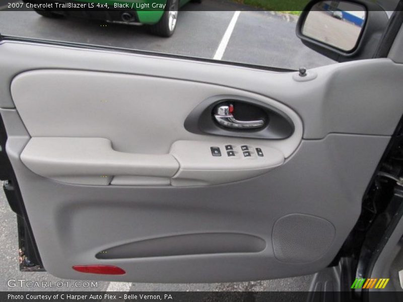 Black / Light Gray 2007 Chevrolet TrailBlazer LS 4x4