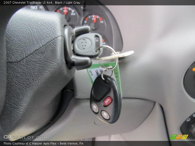 Black / Light Gray 2007 Chevrolet TrailBlazer LS 4x4