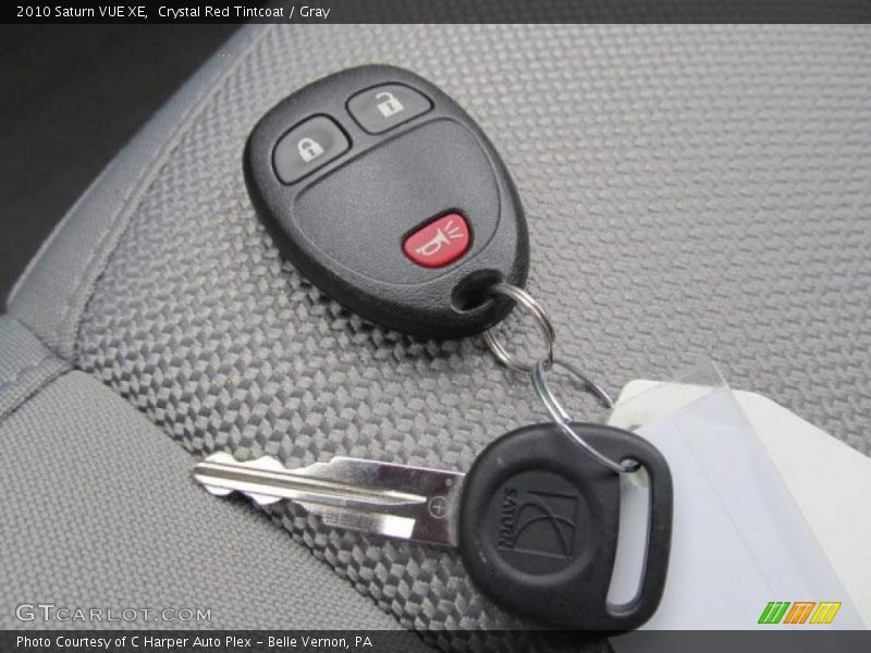 Crystal Red Tintcoat / Gray 2010 Saturn VUE XE