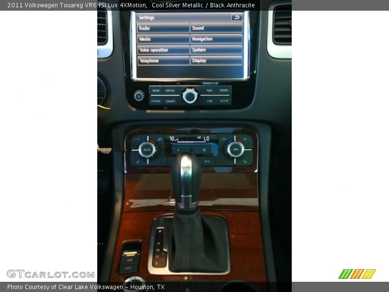  2011 Touareg VR6 FSI Lux 4XMotion 8 Speed Tiptronic Automatic Shifter